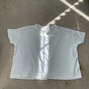 lululemon t-shirt